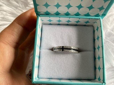 Ryze Party Core Ring Size 7 White Frost Enamel Cross band Ring