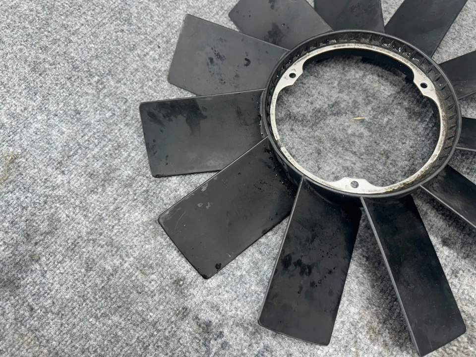 Hoja del ventilador del motor BMW 1998-2006 E46 OEM 117K Foto 4 de 4