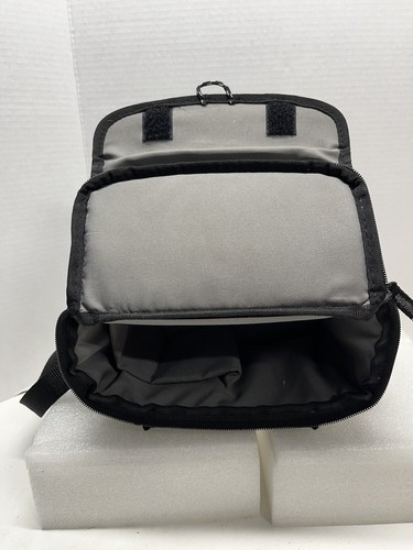 Bolso acolchado universal para cámara videocámara JVC con correa para el hombro. 8” L x 7” H x 5”D - Imagen 4 de 6
