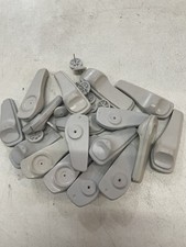 PLACCHE ANTITACCHEGGIO CHIODO COMPRESO CONFEZIONE DA 70 PZ USATO