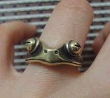 Vintage Style Brass Frog Toad Statue Adjustable Ring & Gift Box (US size 6-8)