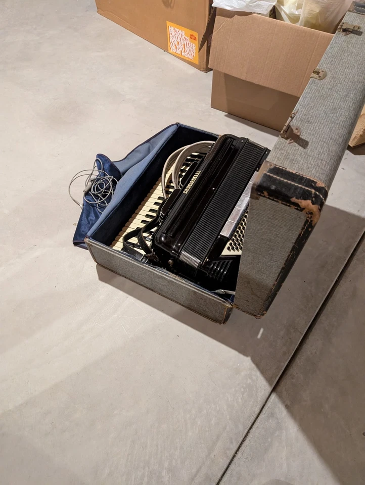 Crucianelli Pan Italia электрический аккордеон - винтажный итальянский с усилителем - Изображение 4 из 4