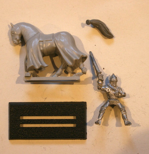 WARHAMMER FANTASY EARLY BRETONNIAN METAL KNIGHT & PLASTIC HORSE (4) CITADEL OOP