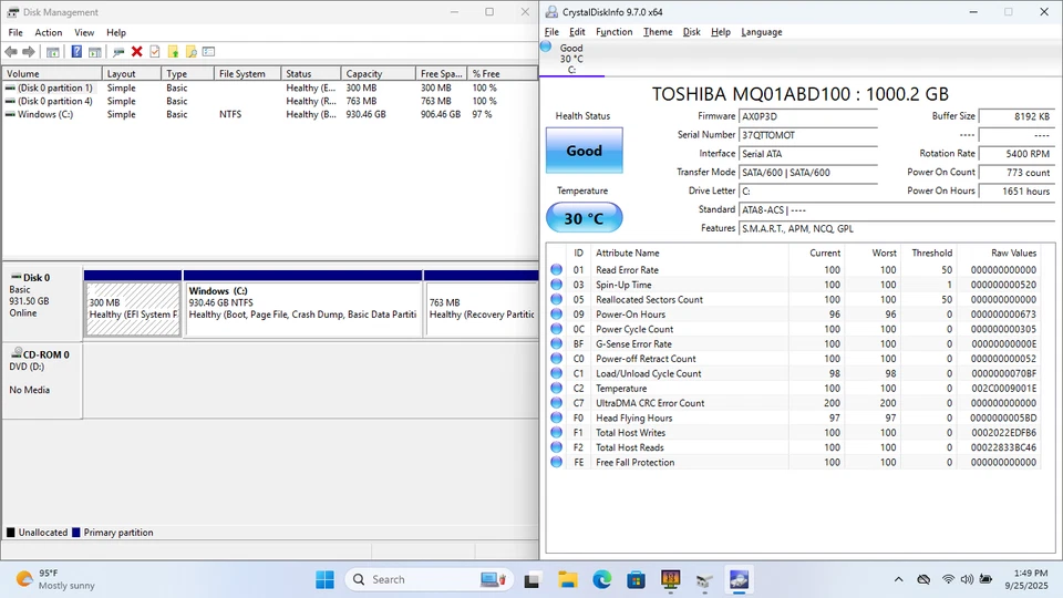 Dell Inspiron 15 5566 15" HD Touch I3-7100U 1TB SSD 6GB W11 Cámara web DVD Foto 3 de 4