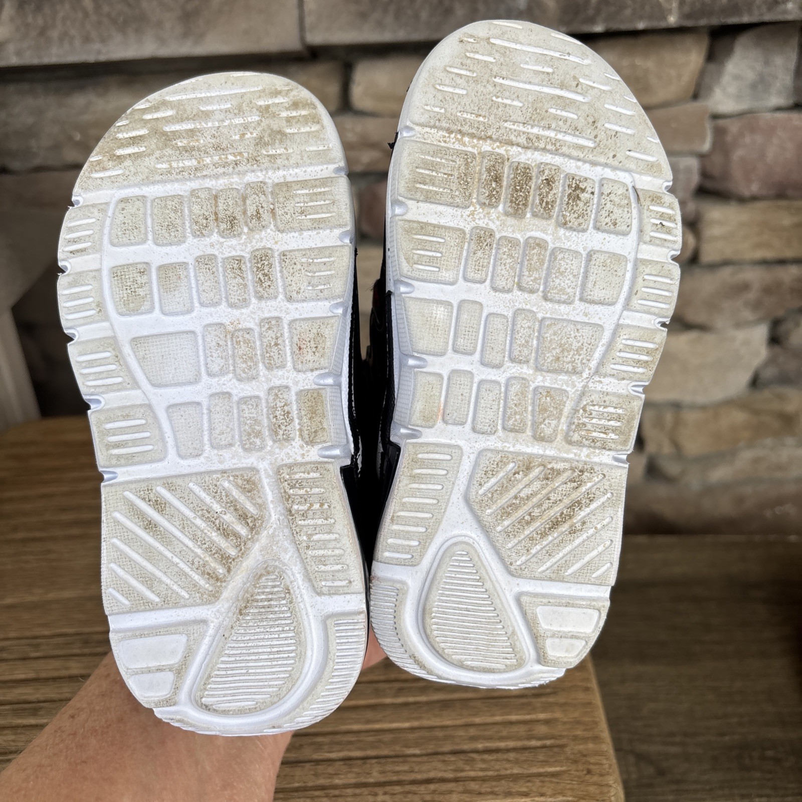 Reebok  RBX Toddler Sneaker Black/Red Size 9 Stretch Self Tie Shoes thumbnail 8