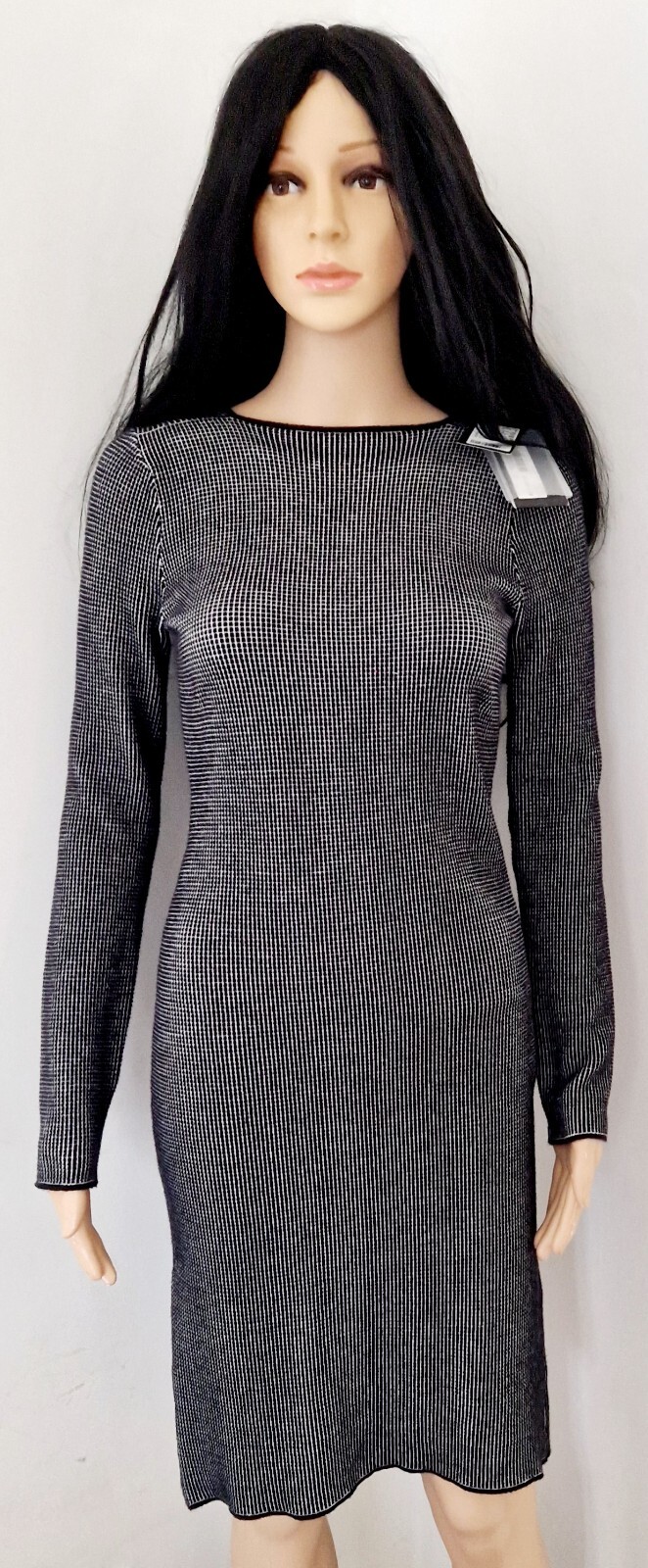 Beautiful Emporio Armani ladies dress. BNWT. Sz 42/UK 10. RRP $1030 image 7