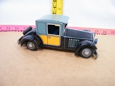 Vintage 1940's-50's Tin Litho Friction Car Made In Japan GOOD SHAPE
