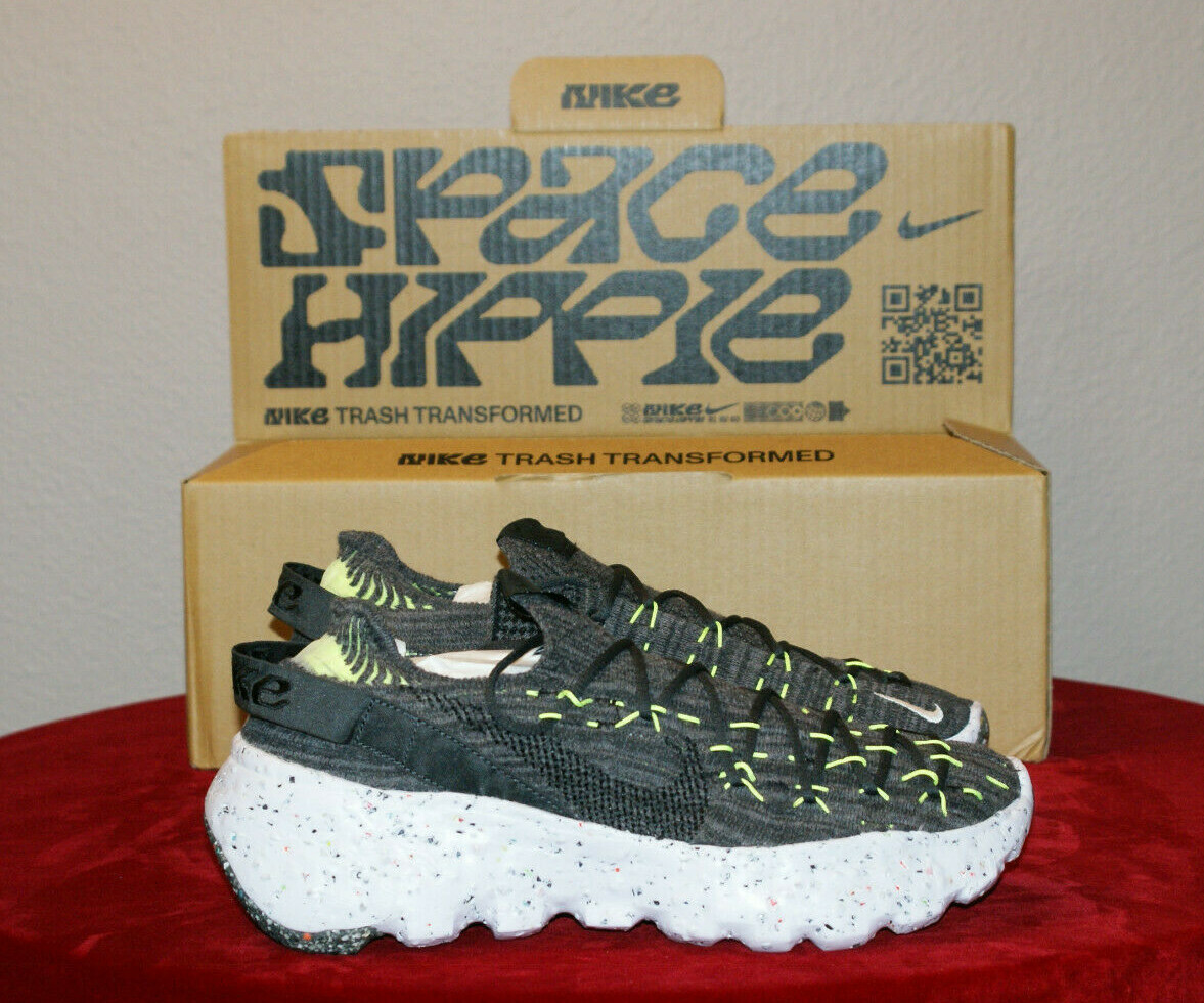 Nike SPACE HIPPIE 04 Men's Size 10 Women's CZ6398010 - Main Image