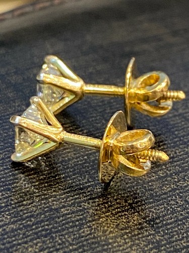 Classy 1 Cts Princess Cut Diamonds Solitaire Stud Earrings In 585 Solid 14K Gold - Picture 12 of 12
