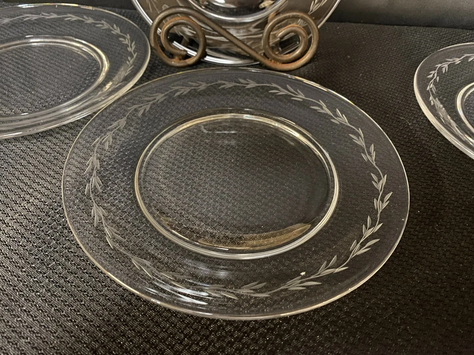 Juego de 4 ~ Platos de Postre de Vidrio Gorham "FONTANA" ~ 7 1/2" Foto 2 de 4