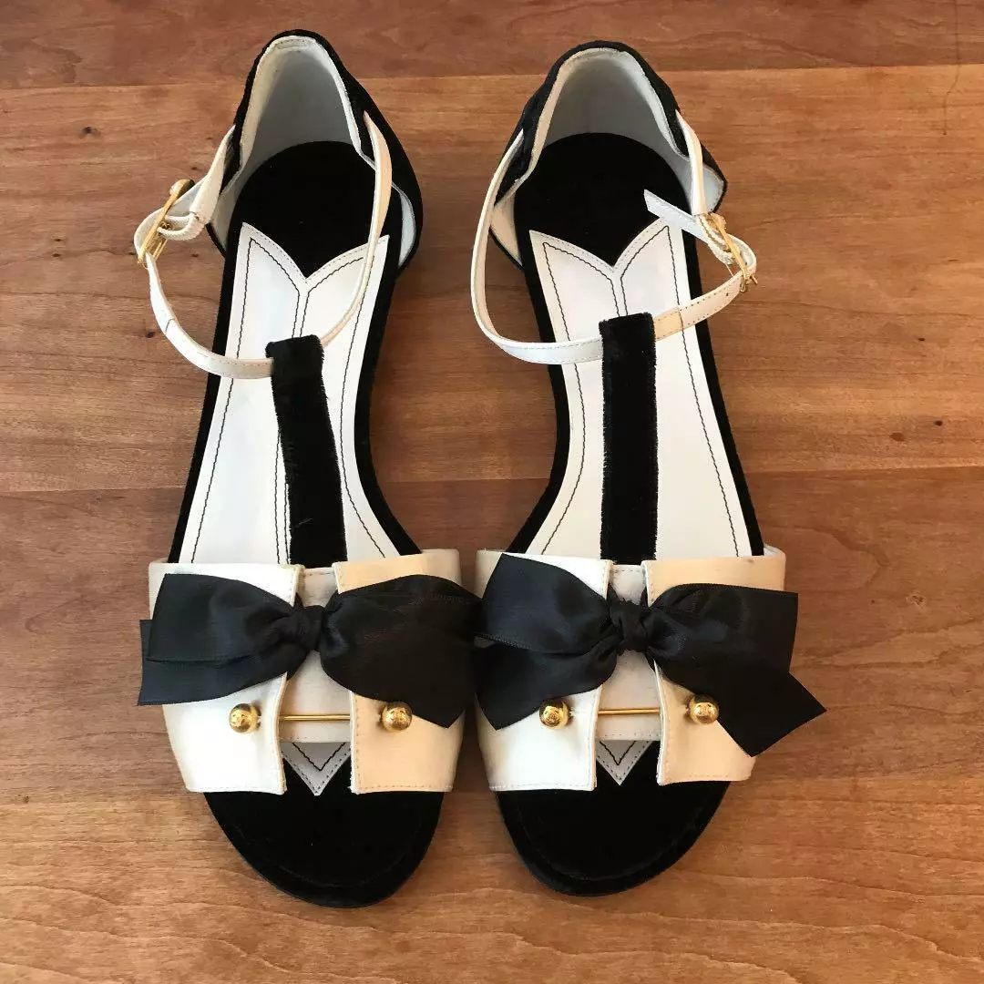 Chanel Sandals US 6.5 / EU 37.5 White / Black / Gold Ribbon Velvet Coco  Unused