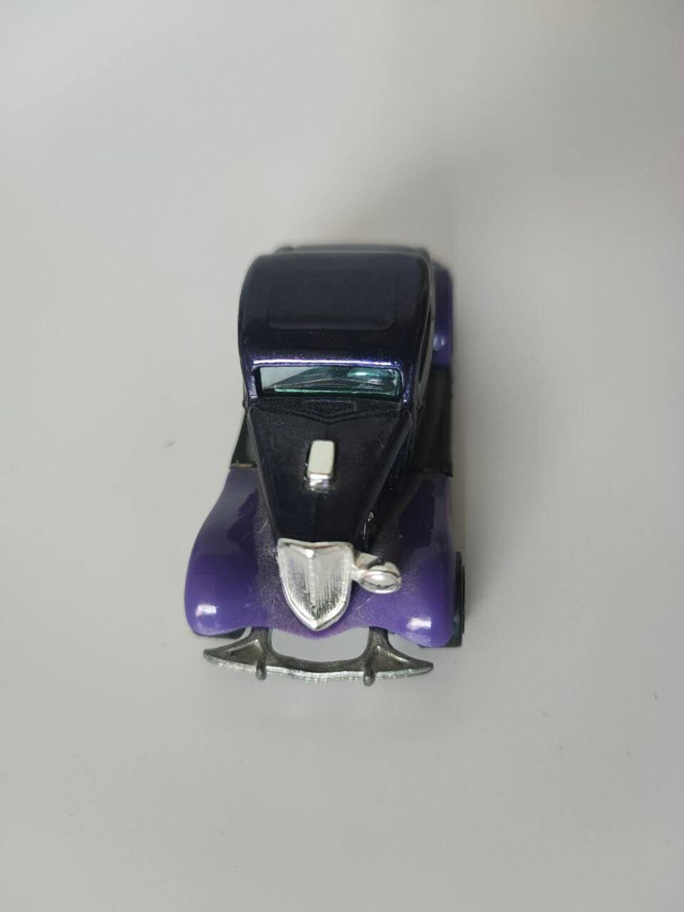 Foto 1 di 3