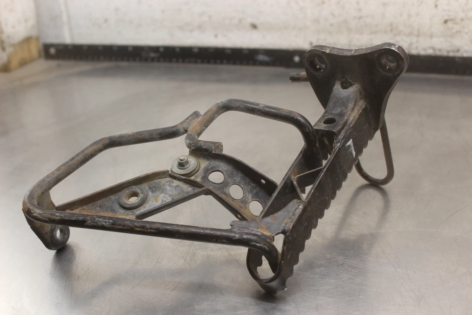 Suzuki Quadrunner 160 LTF160 2001 2x4 reposapiés izquierdo clavija paso C345 Foto 4 de 4