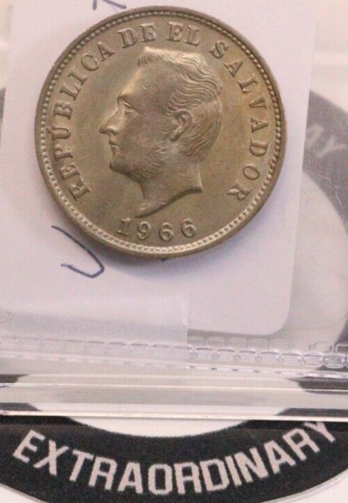 1966 El Salvador 5 Centavos UNC Old Currency