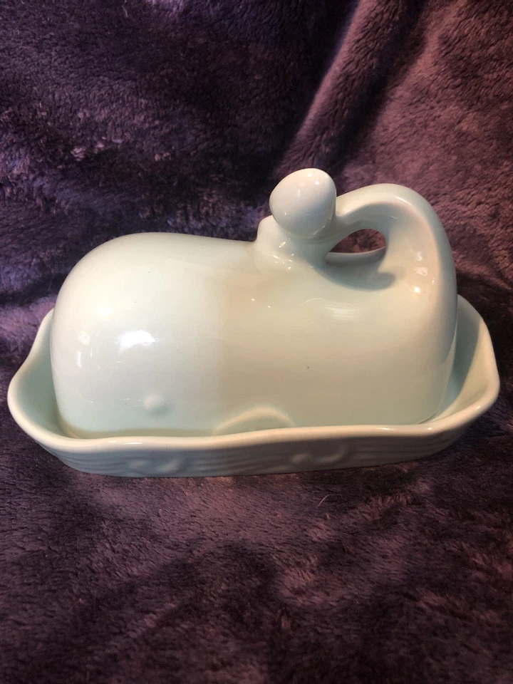Creative Co-Op Sea foam Green Whale Butter Dish - Image 3 of 4