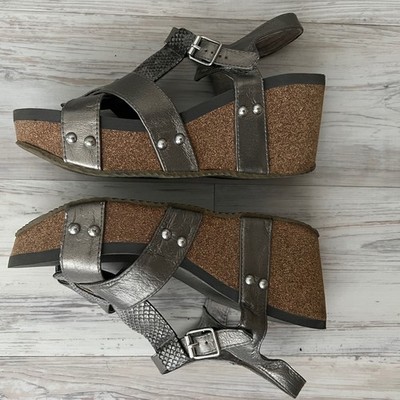 Volatile Womens Pewter Metallic Leather Snakeskin Wedge Platform Sandals Size 9
