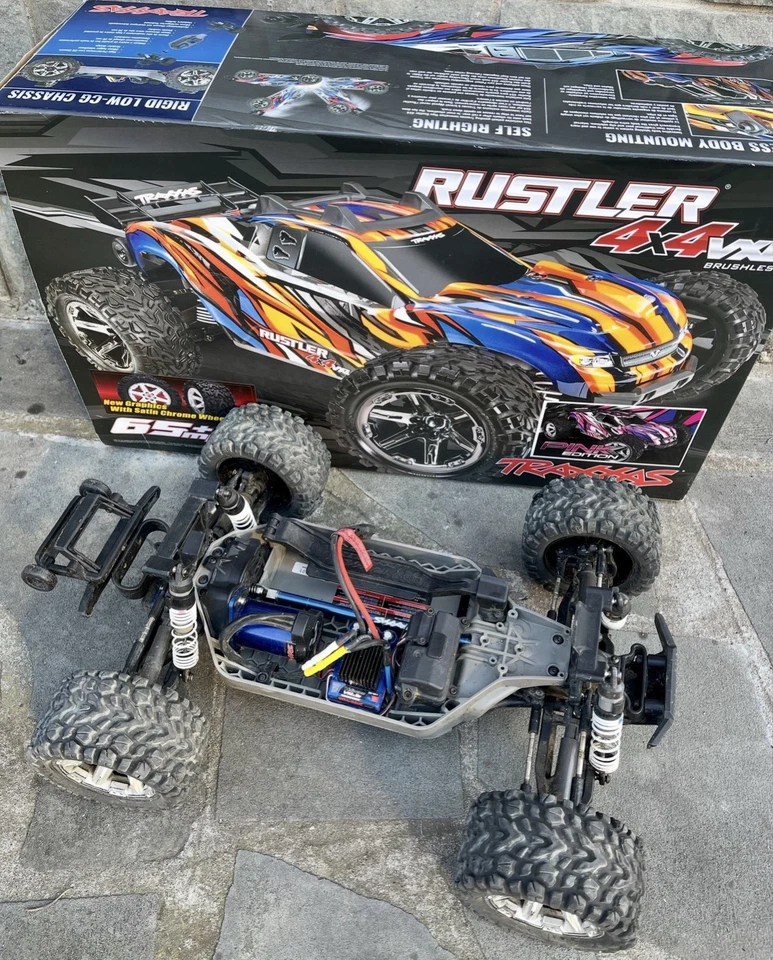 Traxxas Rustler 4x4 VXL Scala 1:10 - Immagine 3 di 4