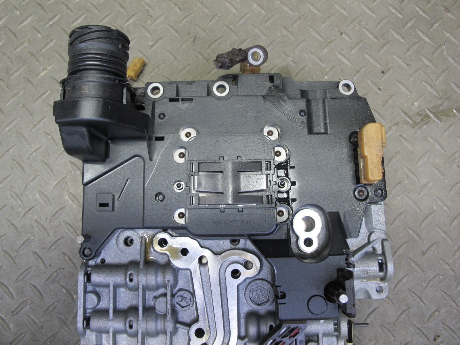 2017-2020 MASERATI LEVANTE M161 8HP70 A/T TRANSMISSION VALVE BODY MECHATRONIC