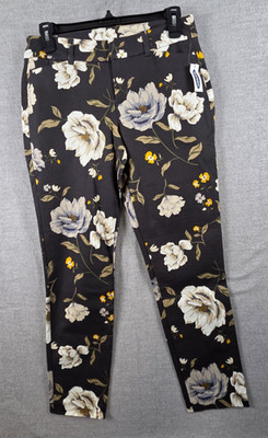 Old Navy Pixie Crop Pants Womens 4 Black White Roses Whimsigoth Stretch NEW