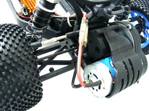 Bullet 2WD Brushed RTR w/7.2V 1800mAH NI-MH battery, wall charger, 2.4G-2 in-1ES - Picture 3 of 3