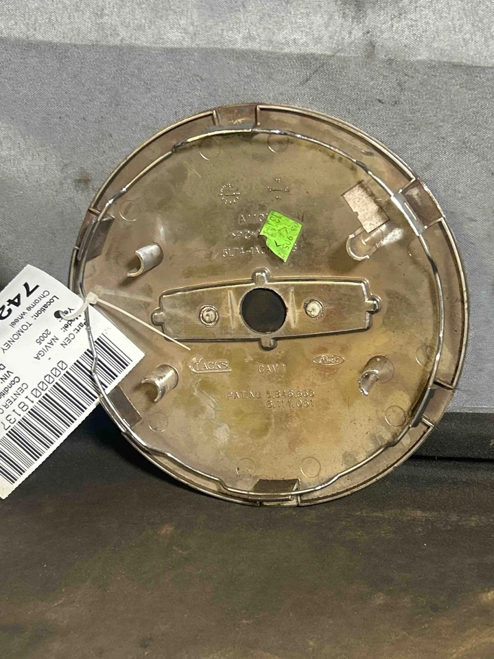 Fits 2005 Lincoln Navigator 18in Chrome Center Cap OEM:5L741A096AB Foto 2 de 4