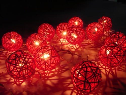White Wicker Rattan Ball LED Light Wedding Table centerpiece 2m Long Battery Pwr White Wicker Rattan Ball LED Light Wedding Table centerpiece 2m Long Battery Pwr