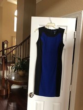 Chaps Women's Business Dress 6 Royal Blue & Black Flattering Knit Sheath EUC