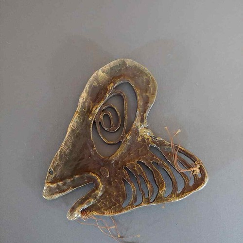 Vintage brass gold tone metal fish head signed LG painters palette hallmark 3" - Picture 7 of 8