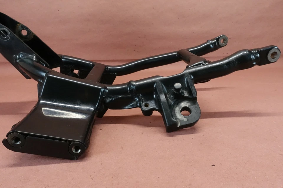 1999-2010 Suzuki Marauder GZ250 Suporte de Quadro Inferior Suporte de Suporte - Imagem 3 de 4