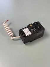 Square D HOM240GFI 40A Plug in Circuit Breaker