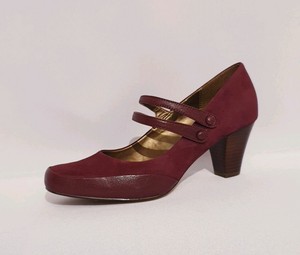 clarks mid heels