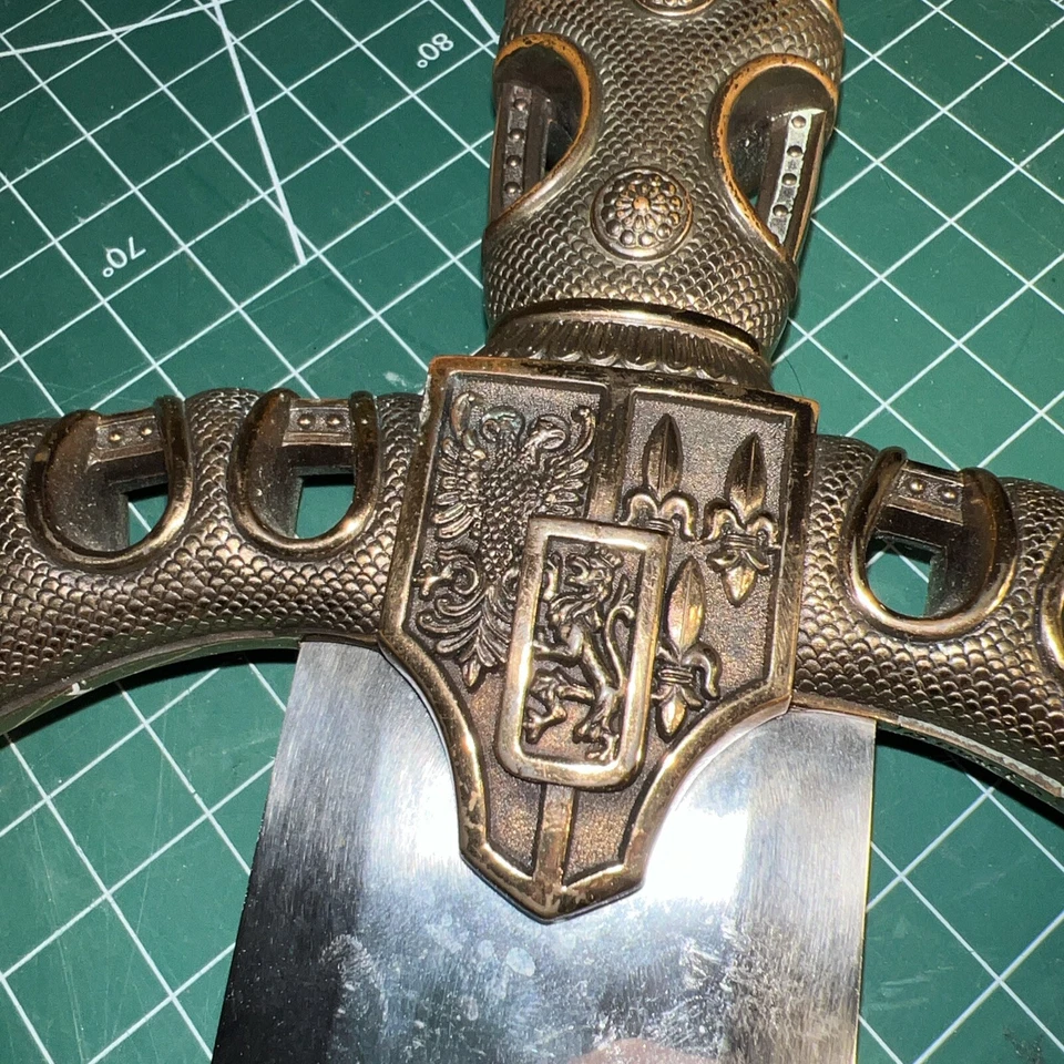 Medieval Roldan Durendal Sword Heavy Steel Blade Cast Iron Handle 46 Inches Long - Image 4 of 4