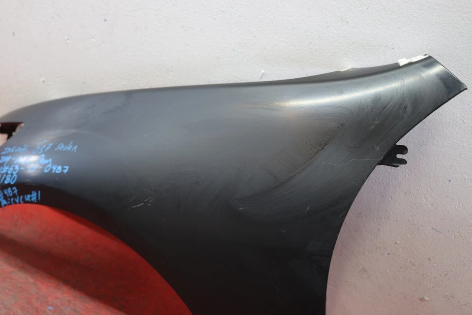 2009 2013 INFINITI G37 SEDAN LEFT SIDE FENDER OEM Foto 4 de 4