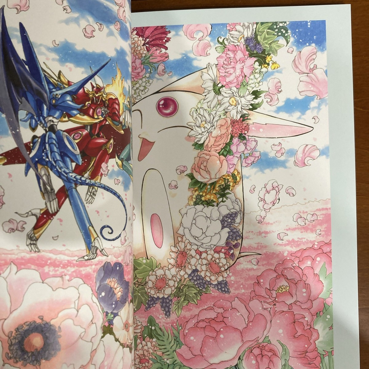 CLAMP Exhibition Official Art Book COLOR KURO & COLOR SHIRO Set