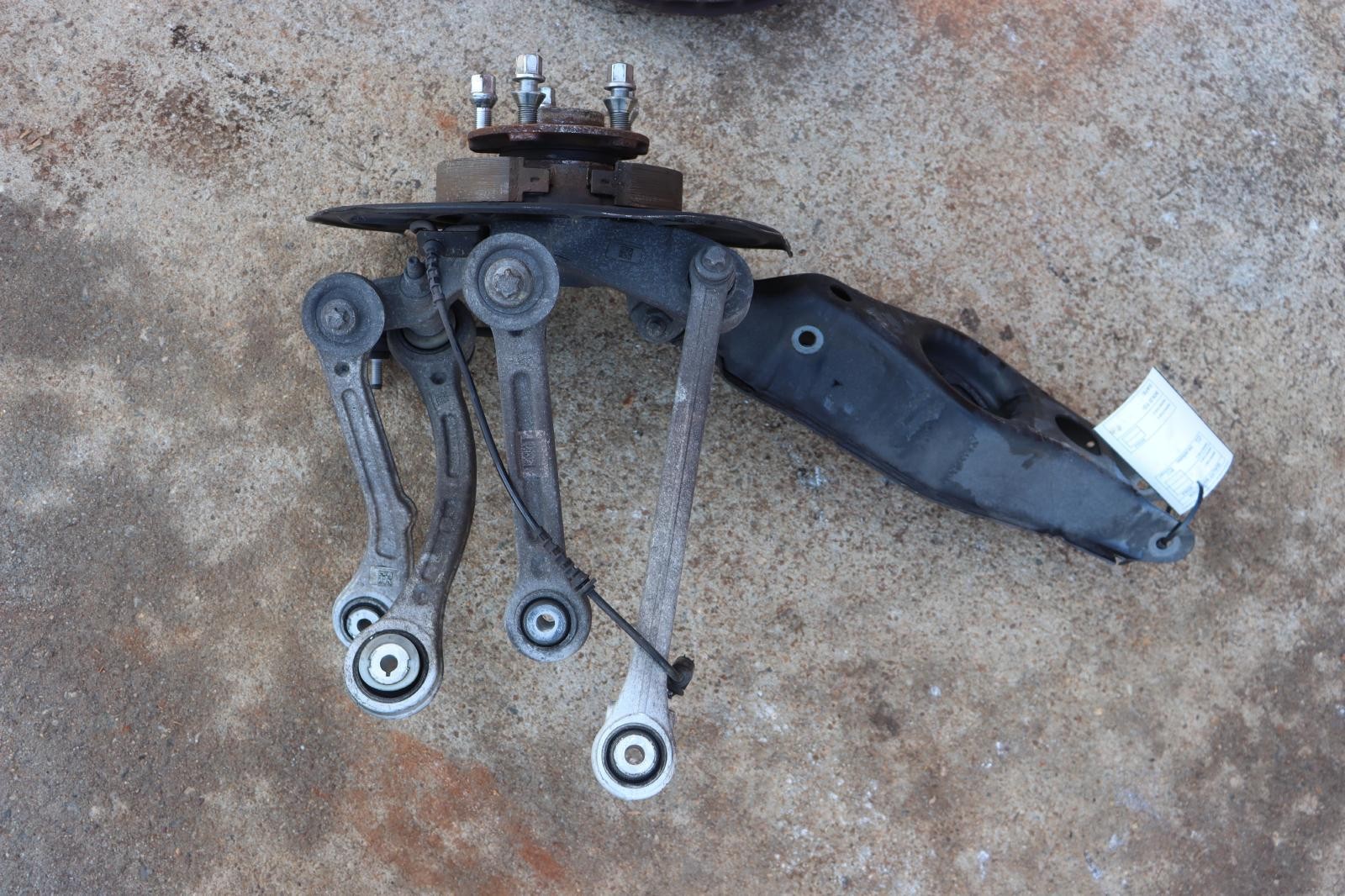 2014-20 MASERATI QUATTROPORTE AWD REAR LEFT SPINDLE KNUCKLE HUB CONTROL ARMS OEM