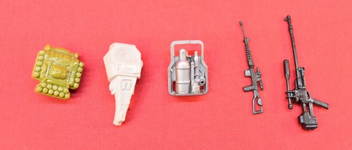 Lot de 20 armes, ordinateur portable et accessoires ARAH