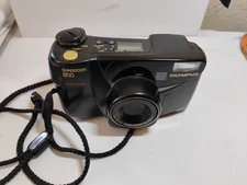 Olympus Superzoom 800 35mm Camera Auto Focus Quartz Date 38-80mm No Batteries