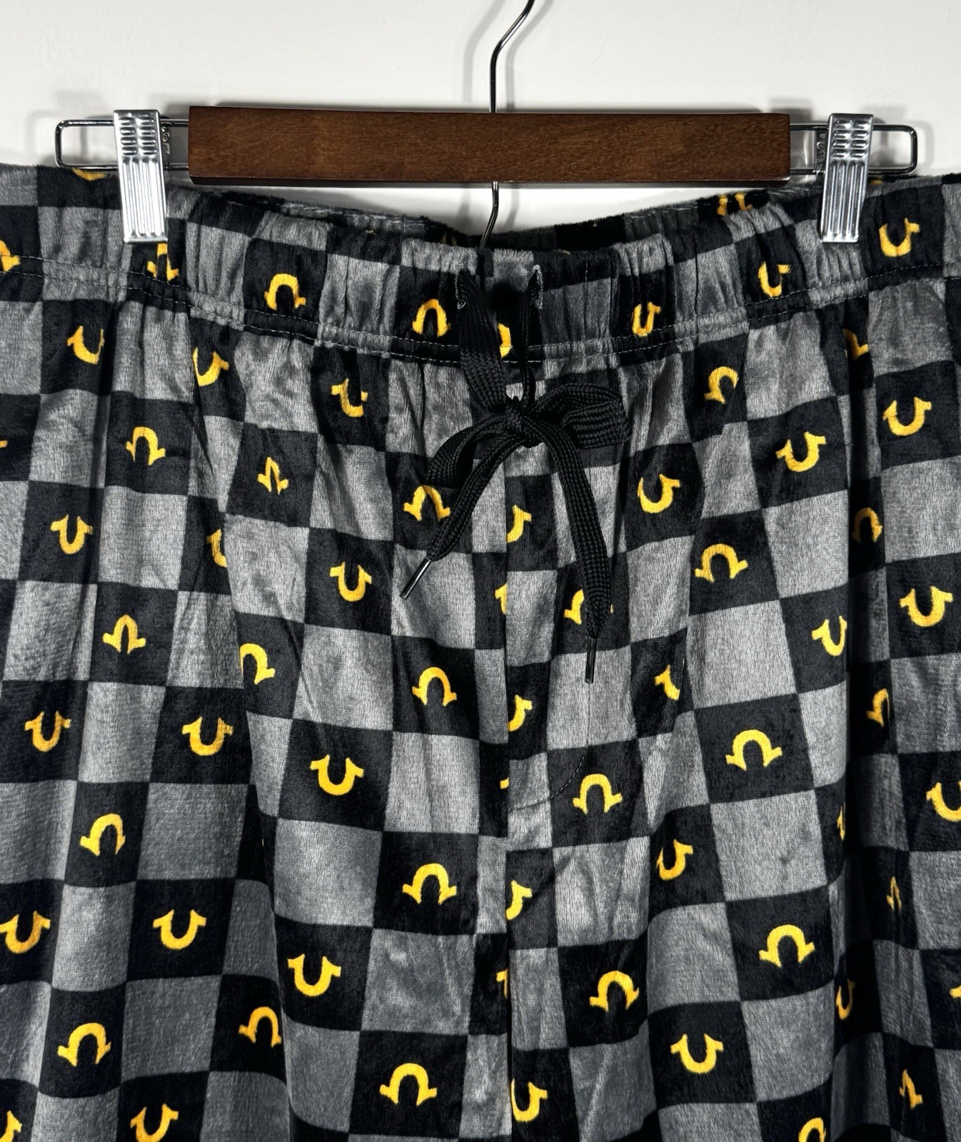 True Religion Sleepwear Pants Men’s Large Gray Black Horseshoe Pajama Bottoms thumbnail 2