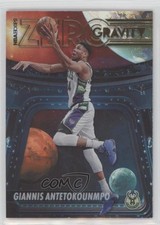 2022-23 Panini NBA Hoops Zero Gravity Holo Giannis Antetokounmpo #8 4f5
