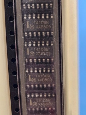 (100PCS) MC14106BD MC14106BDR2 Inverter, 6-Func, 1-Input, CMOS, SOIC14