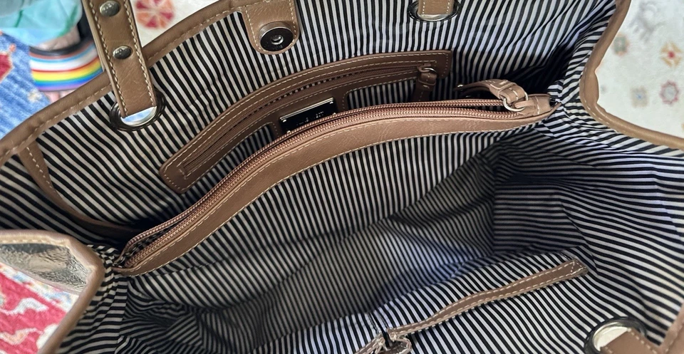 Nine West Patent Black Tote Shoulder Bag — 第 4/4 张图片