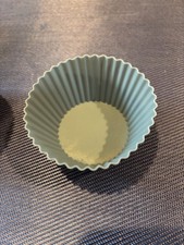 12 Silicone Cake  Muffin Cupcake Liners  Reusable Baking Cups  Chocolate Molds