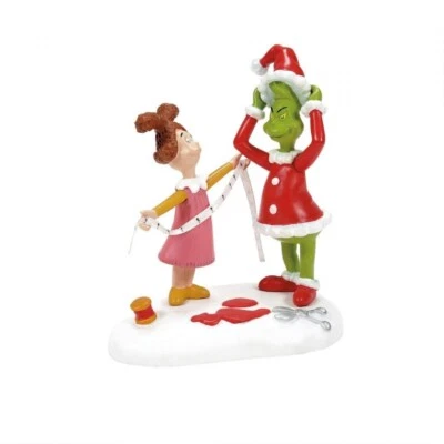 DEPARTMENT 56 Dept 56 BEING FITTED FOR A SANTY SUIT Grinch Village 6013019 BRAND NEW