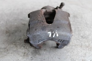 VW Golf VI Kombi 1.6 TDI 77kW Bremssattel Vorne Links 5K0615425