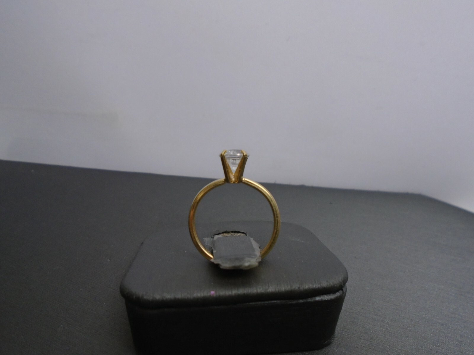 LIND STAMPED 14KT HGE LIND RING WITH CLEAR STONE SIZE 6 TQ722 EBay