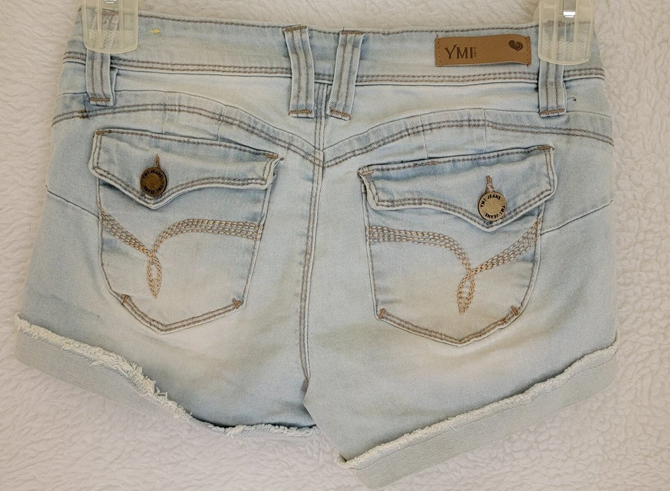 YMI Juniors Womens Shorts Size 5 Blue Jean - Image 4 of 4