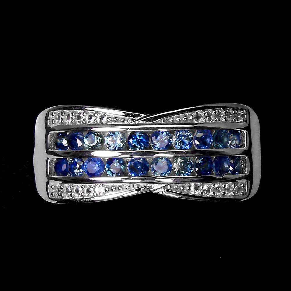Anello con acquamarina ottagonale e diamanti in oro bianco