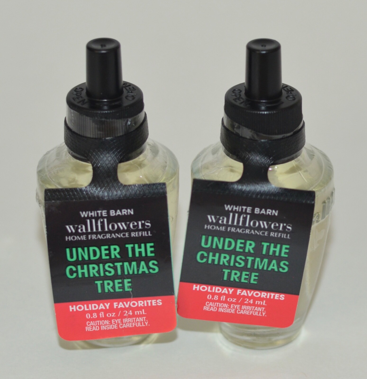 2 BATH & BODY WORKS UNDER THE CHRISTMAS TREE WALLFLOWER FRAGRANCE REFILL BULB-image