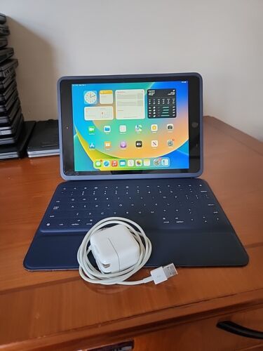 Apple iPad 7th Gen 128GB Wi-Fi 10.2 in Space Gray Rugged Combo3 Bundle - Afbeelding 1 van 16