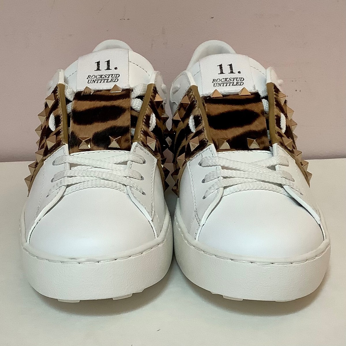 【VALENTINO】Garabani Untitled Sneakers/全国送料無料 Valentino Garavani Black Leather Rockstud Untitled Sneakers